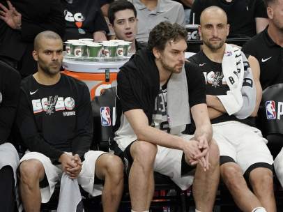 Parker, Gasol y Ginobili, en el banquillo