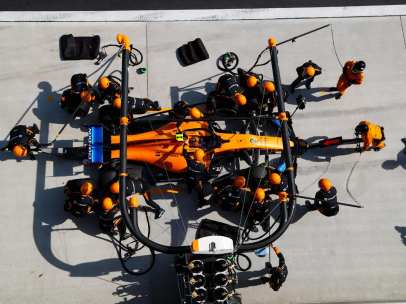 Parada en boxes de McLaren