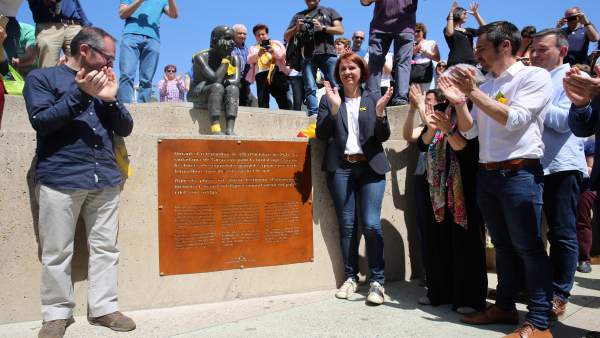 Acto de celebración del cambio de nombre de la plaza U d'Octubre de 2017 Acto de celebración del cambio de nombre de la plaza U d'Octubre de 2017