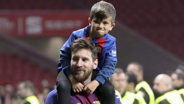 Leo Messi, con su hijo Thiago Leo Messi, con su hijo Thiago