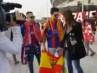 Una reportera de Barça TV le pide a un aficionado culé que se quite la bandera de España para la entrevista