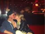 La novia del DJ Avicci, tachada de oportunista tras publicar los últimos mensajes que se intercambiaron