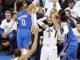 Westbrook responde a Ricky Rubio con 45 puntos y evita la eliminación de los Thunder