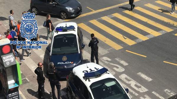 Policía nacional coche ladrón patrulla agentes recursos málaga Policía nacional coche ladrón patrulla agentes recursos málaga