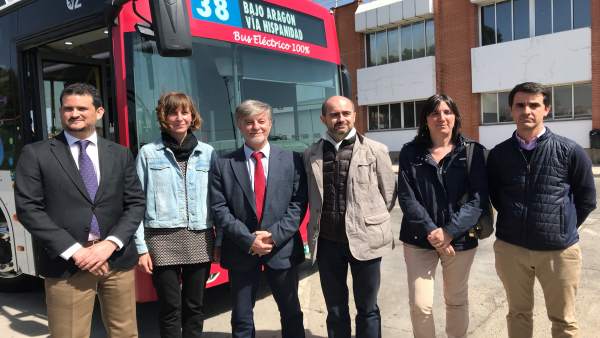El alcalde, el director de Avanza Zaragoza. Artigas, y Salasm jutno a PP y PSOE El alcalde, el director de Avanza Zaragoza. Artigas, y Salasm jutno a PP y PSOE