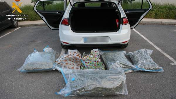 Coche interceptado con marihuana en la A-92N Coche interceptado con marihuana en la A-92N