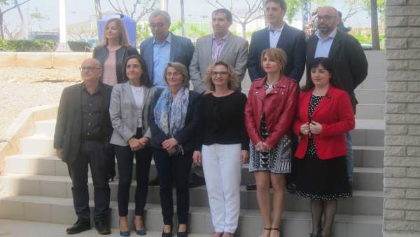 ALCÓN Y EL EQUIPO CON EL QUE CONCURRE A LAS ELECCIONES ALCÓN Y EL EQUIPO CON EL QUE CONCURRE A LAS ELECCIONES