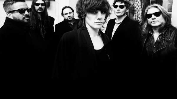 AURORA & THE BETRAYERS AURORA & THE BETRAYERS