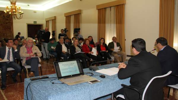 Firma del Plan de Empleo y plan de Concertación con los ayuntaimentos. Firma del Plan de Empleo y plan de Concertación con los ayuntaimentos.