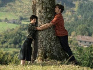 Úrsula Corberó Álvaro Cervantes El árbol de la sangre Julio Médem