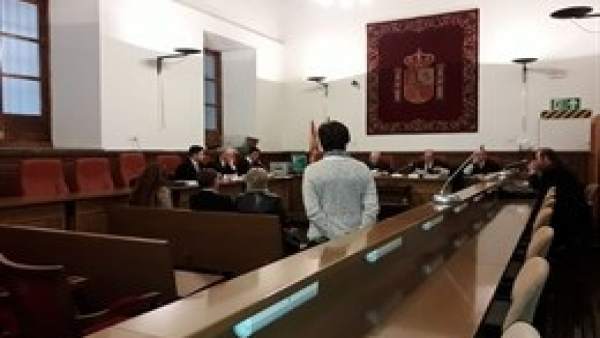 Juicio contra la alcaldesa de Caniles y el expresidente de la Diputación Juicio contra la alcaldesa de Caniles y el expresidente de la Diputación