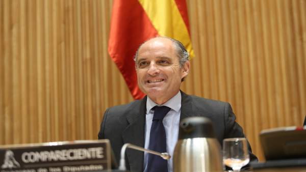 Camps diu que si li cridaren estaria "encantat" de fer campanya pel PP Camps diu que si li cridaren estaria "encantat" de fer campanya pel PP