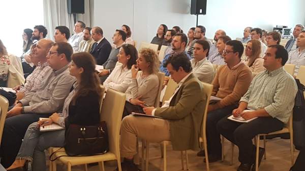 Seminario organizado por gestores administrativos Seminario organizado por gestores administrativos