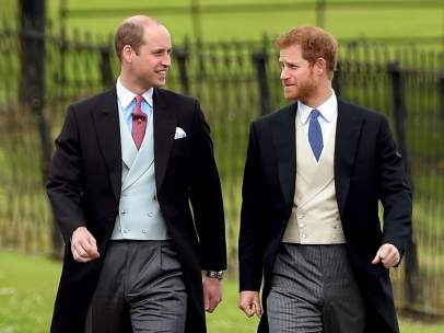 Los príncipes Guillermo y Enrique de Inglaterra