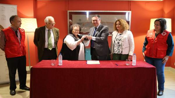 Ayuntamiento de Sevilla acuerda una cesión de inmuebles para Cruz Roja Ayuntamiento de Sevilla acuerda una cesión de inmuebles para Cruz Roja
