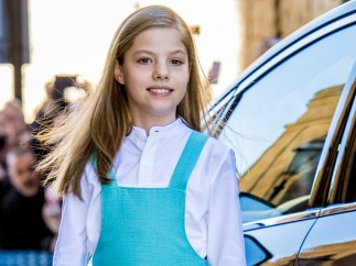 La infanta Sofía posa durante la Misa de Pascua.