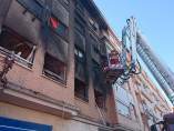 Buscan a la expareja de una mujer por el incendio de un edificio en Valencia