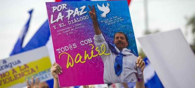 Marcha en favor de Daniel Ortega en Nicaragua