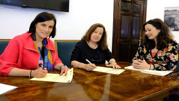 Firma convenio prácticas en Peñacastillo Firma convenio prácticas en Peñacastillo