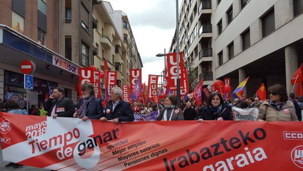 Imagen de la manifestación antes de partir. Imagen de la manifestación antes de partir.