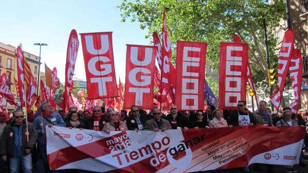 Manifestación del 1 de mayo convocada por CCOO y UGT en Zaragoza Manifestación del 1 de mayo convocada por CCOO y UGT en Zaragoza