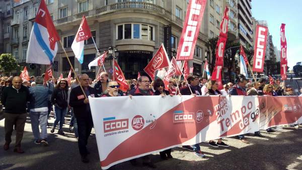 Manifestación del 1 de mayo de CC.OO. Y UGT en Vigo Manifestación del 1 de mayo de CC.OO. Y UGT en Vigo