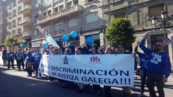 Funcionarios de justicia manifestándose en Vigo Funcionarios de justicia manifestándose en Vigo
