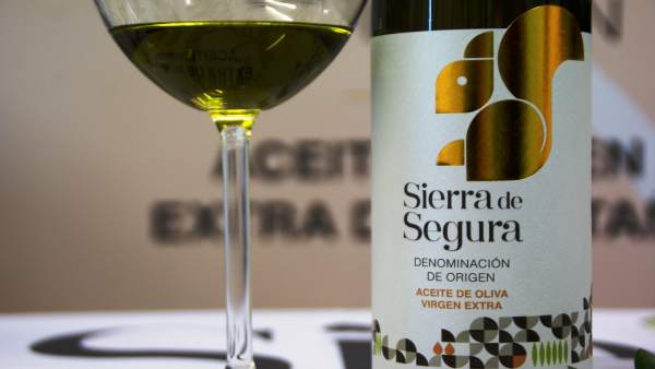 Aceite de oliva de la Denominación de Origen Sierra de Segura. Aceite de oliva de la Denominación de Origen Sierra de Segura.