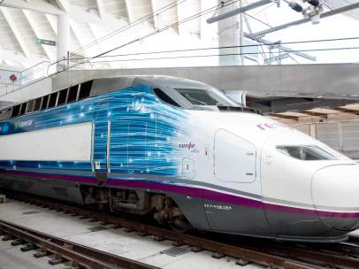 Tren AVE de RENFE