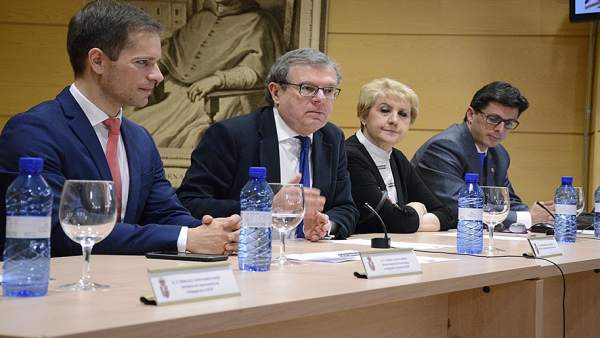 Uclm: La Uclm Homenajea A Las Tres Profesoras Conquenses Creadoras De Las Cartil Uclm: La Uclm Homenajea A Las Tres Profesoras Conquenses Creadoras De Las Cartil