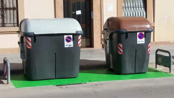 Contenedores de basura en València Contenedores de basura en València