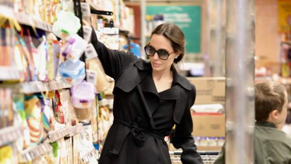 Angelina Jolie Angelina Jolie