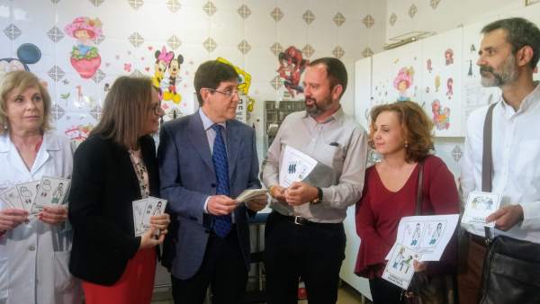 Villegas, en el centro, presenta el programa de intervención Villegas, en el centro, presenta el programa de intervención