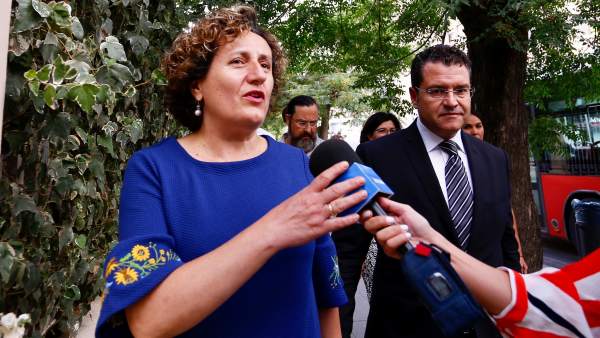 Francisca Granados, al llegar a los juzgados de Granada Francisca Granados, al llegar a los juzgados de Granada