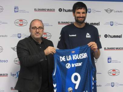 Asier de la Iglesia, jugador de baloncesto.