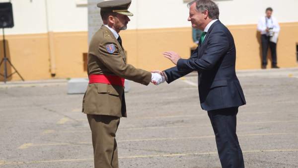 Moragues rebutja desmilitaritzar Capitania General i critica el "rerefons nacionalista i anti Forces Armades" Moragues rebutja desmilitaritzar Capitania General i critica el "rerefons nacionalista i anti Forces Armades"