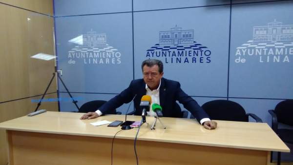 Alcalde de Linares, Juan Fernández Alcalde de Linares, Juan Fernández