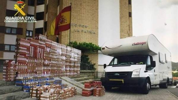 Caravana con tabaco de contrabando inspeccionada en junio de 2016 Caravana con tabaco de contrabando inspeccionada en junio de 2016