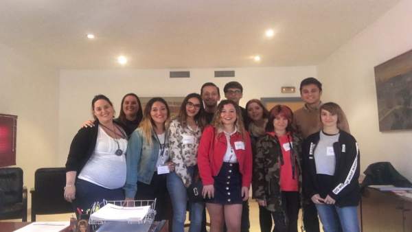 Reunión de un colectivo juvenil de Alcalá de Guadaíra para presentar propuestas Reunión de un colectivo juvenil de Alcalá de Guadaíra para presentar propuestas