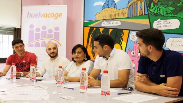 Futbolistas Solidarios se adhieren a la campaña 'Stop Rumores' de AndalucíaAcoge Futbolistas Solidarios se adhieren a la campaña 'Stop Rumores' de AndalucíaAcoge