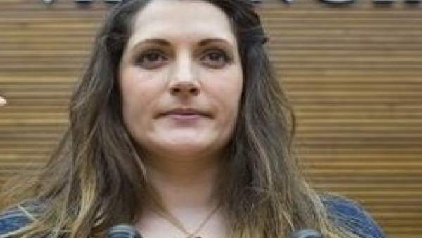 Un grup de càrrecs i militants de Gent de Compromís s'afilia al Bloc per a no estar en uns "llimbs democràtics" Un grup de càrrecs i militants de Gent de Compromís s'afilia al Bloc per a no estar en uns "llimbs democràtics"
