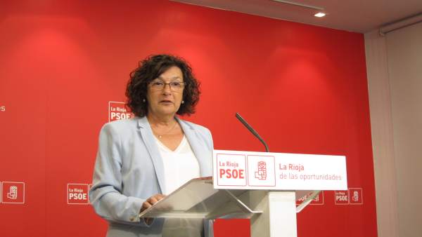 La Diputada Del PSOE, Ana Santos La Diputada Del PSOE, Ana Santos