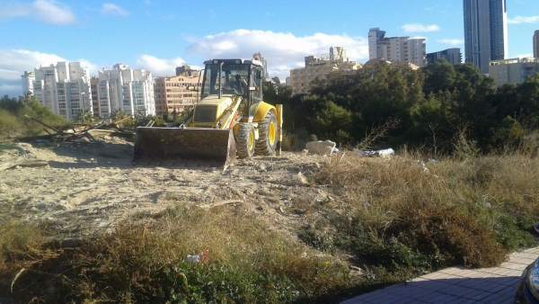 Una de las máquinas trabajando este viernes Una de las máquinas trabajando este viernes