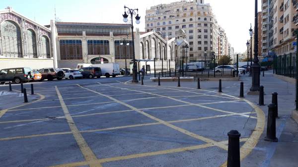 Entorno del Mercado Central y la Plaza de Brujas de València Entorno del Mercado Central y la Plaza de Brujas de València