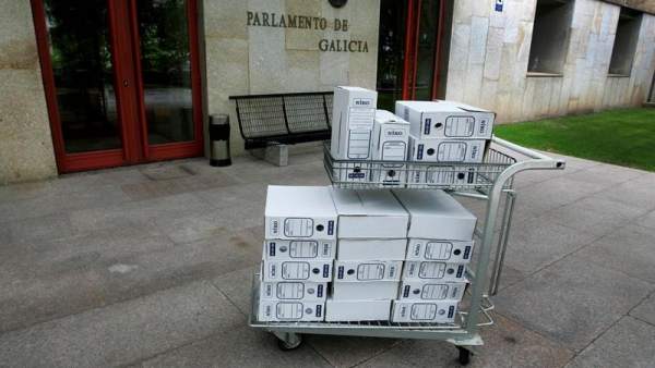 Documentación de la comisión de cajas en el Parlamento de Galicia Documentación de la comisión de cajas en el Parlamento de Galicia
