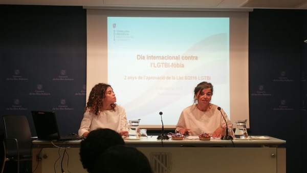 Rosario Sánchez y Pilar Costa en la rueda de prensa Rosario Sánchez y Pilar Costa en la rueda de prensa