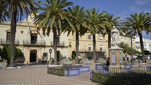 Plaza del municipio de Ayamonte (Huelva). Plaza del municipio de Ayamonte (Huelva).