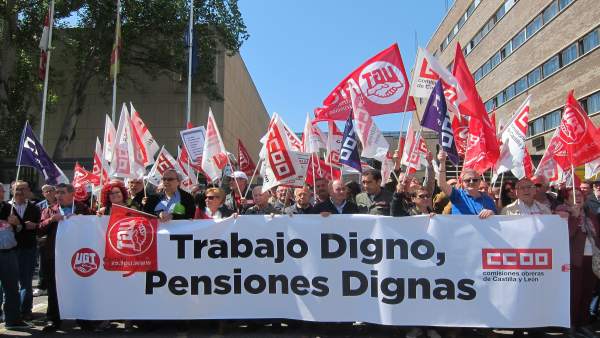 Temprano y Andrés en la concentración de Valladolid 16/5/2018 Temprano y Andrés en la concentración de Valladolid 16/5/2018