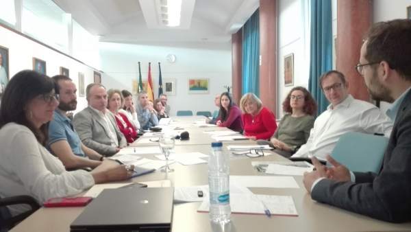 Encuentro sobre corrupción política en la Universidad de Huelva. Encuentro sobre corrupción política en la Universidad de Huelva.