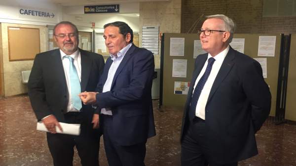 Los consejeros de Educación y Sanidad en la facultad de Medicina. 16-5-2018 Los consejeros de Educación y Sanidad en la facultad de Medicina. 16-5-2018